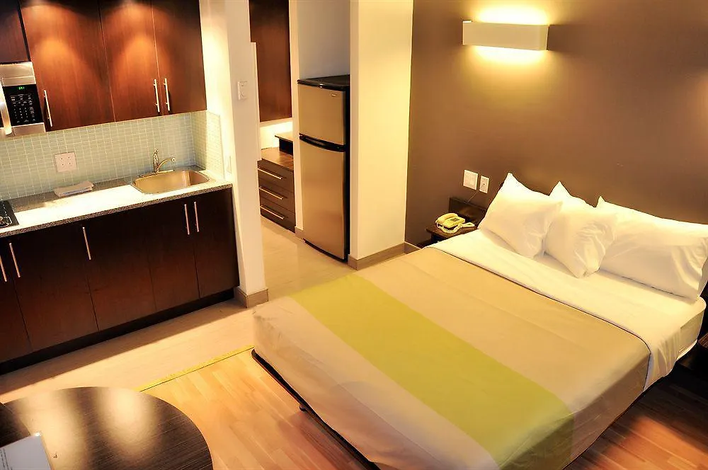 Studio 6 Downtown Toronto Canada